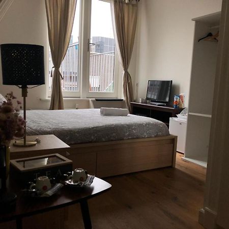 A'Dam Rooftop Lux Bed & Breakfast อัมสเตอร์ดัม ภายนอก รูปภาพ