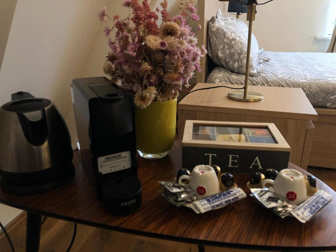 A'Dam Rooftop Lux Bed & Breakfast อัมสเตอร์ดัม ภายนอก รูปภาพ