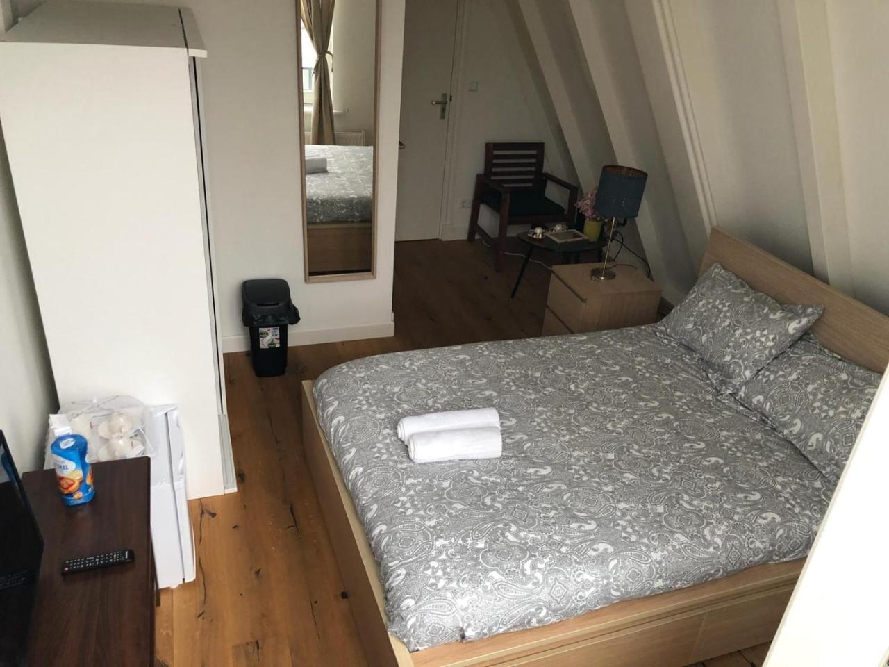 A'Dam Rooftop Lux Bed & Breakfast อัมสเตอร์ดัม ภายนอก รูปภาพ